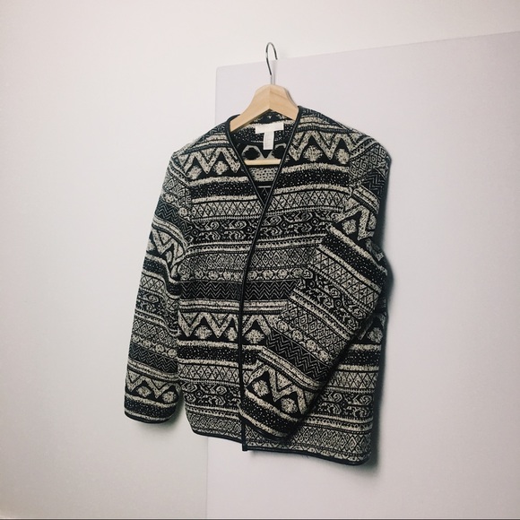 Loose Patterned Jacket - Picture 3 of 5